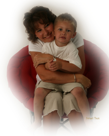 Lisa Golden Photo 18