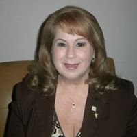Janet Peek Photo 8