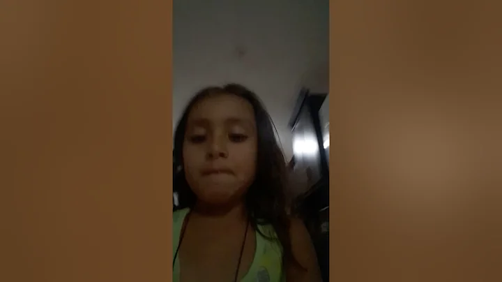 Julia Olivas Photo 24