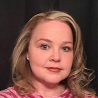 Kristin Reynolds Photo 4