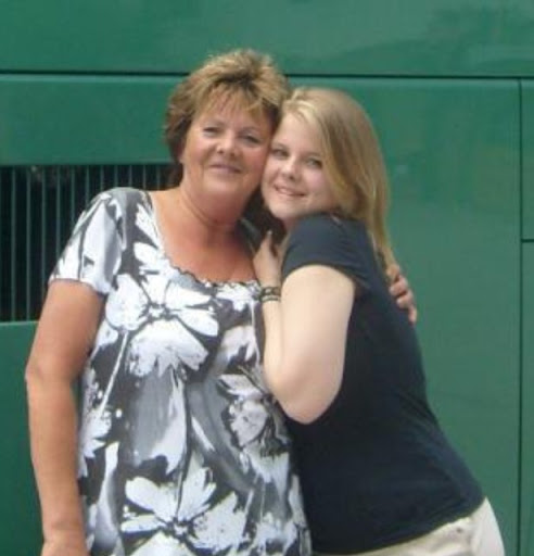 Denise Hendricks Photo 13