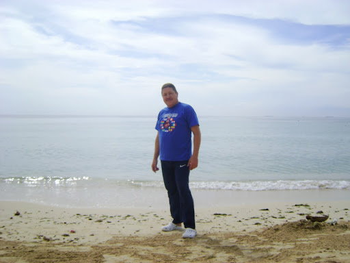 Oswaldo Ramos Photo 16
