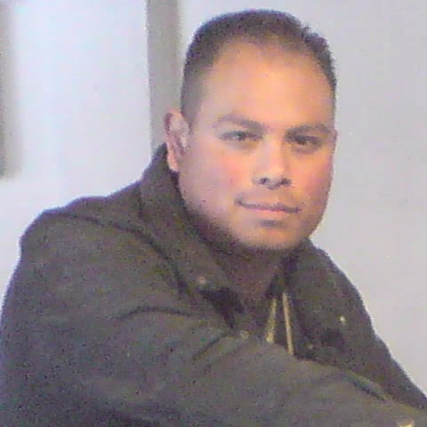 Charlie Reyes Photo 14
