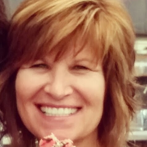 Joanna Robbins Photo 13