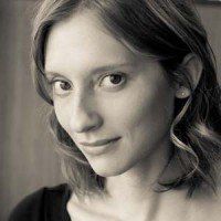 Shannon Halliday Photo 6