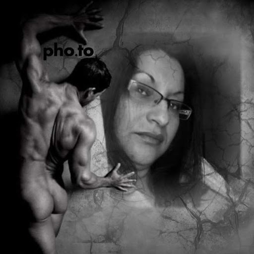 Eva Pino Photo 9