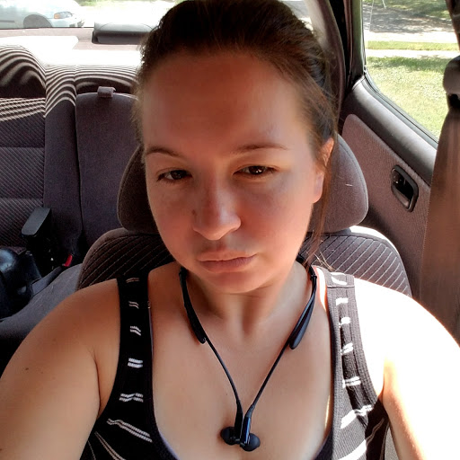 Jaclyn Young Photo 9