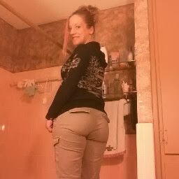 Kristy Hinton Photo 4
