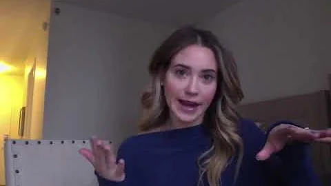 Samantha Spiegel Photo 17