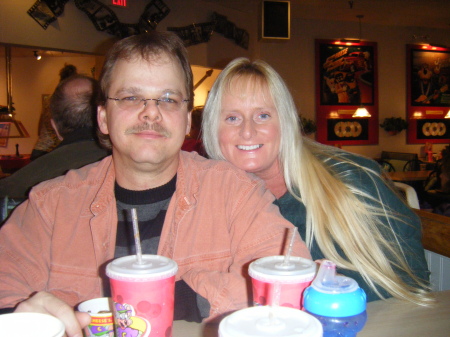Michelle Hurley Photo 17