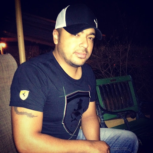 Rene Maradiaga Photo 9