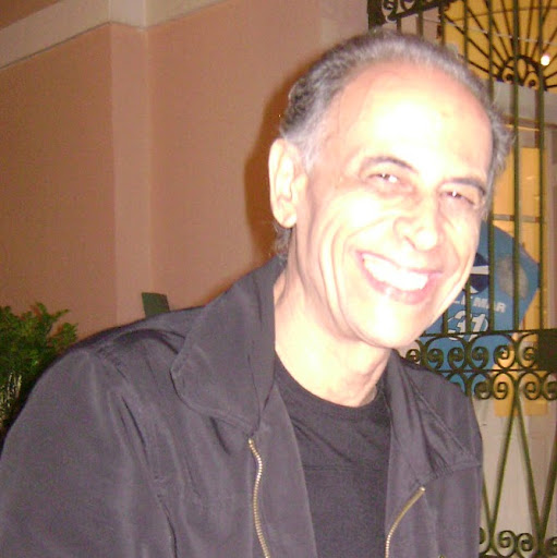 Julio Campos Photo 14