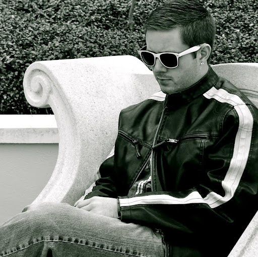 Corey Reeves Photo 9