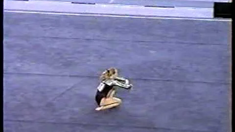 Larissa Stewart Photo 27