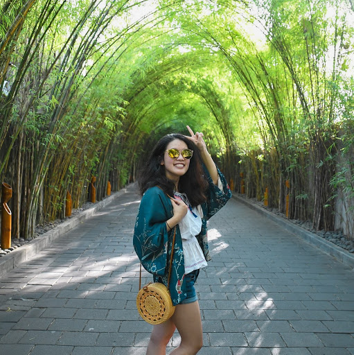 Cynthia Liu Photo 16