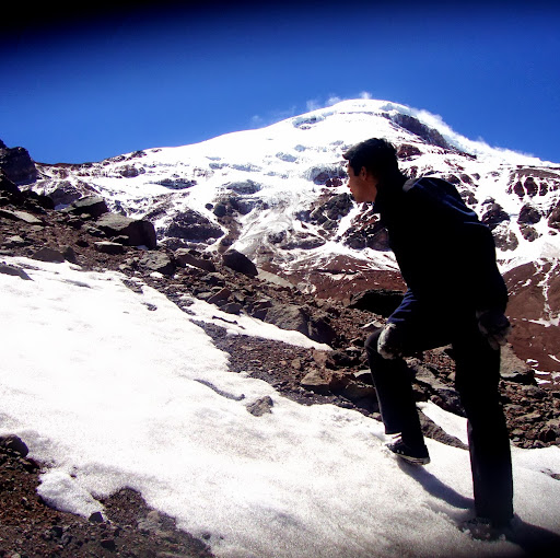Marco Almazan Photo 10