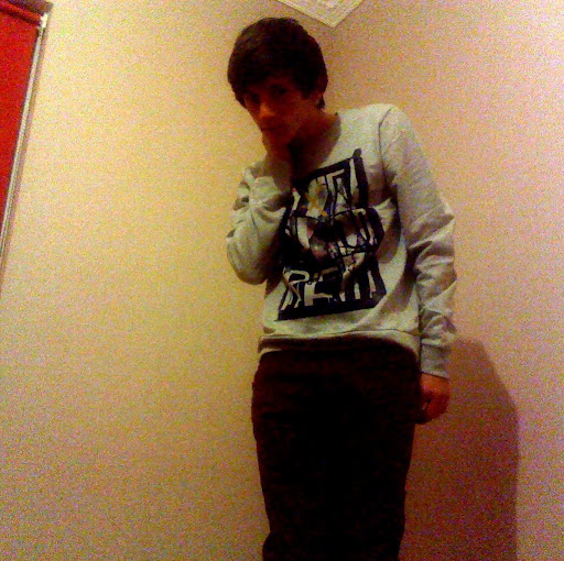 Harry Oliver Photo 16