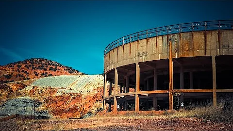 Thomas Bisbee Photo 15