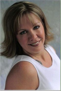 Christina Roberts Photo 18