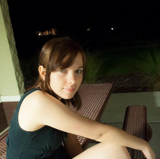 Christina Rodrigues Photo 9