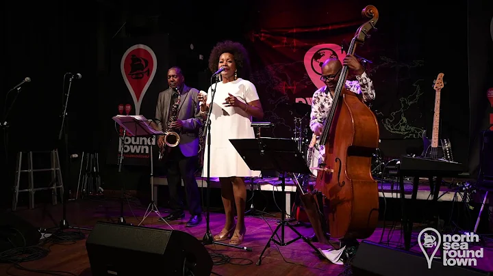 Adrienne Massey Photo 18