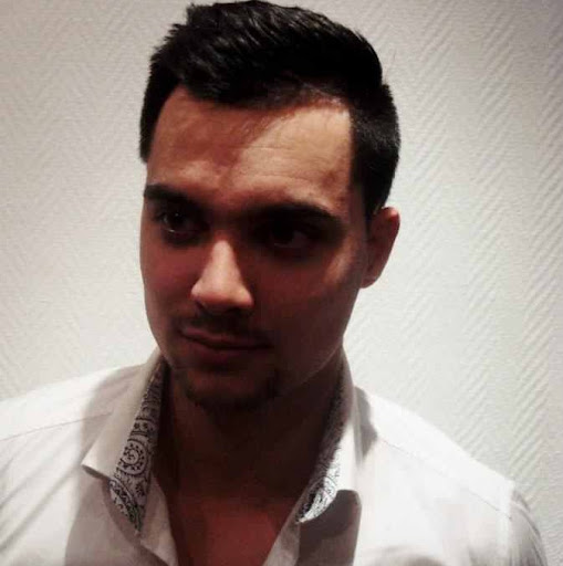 Adrian Gruber Photo 7