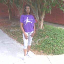 Ebony Dickerson Photo 10