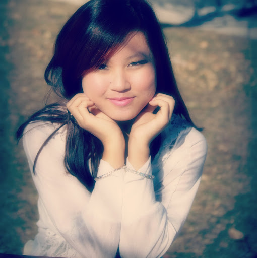 Angel Vang Photo 13