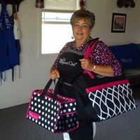 Martha Dickson Photo 7