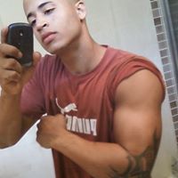 Alexander Fuentes Photo 4