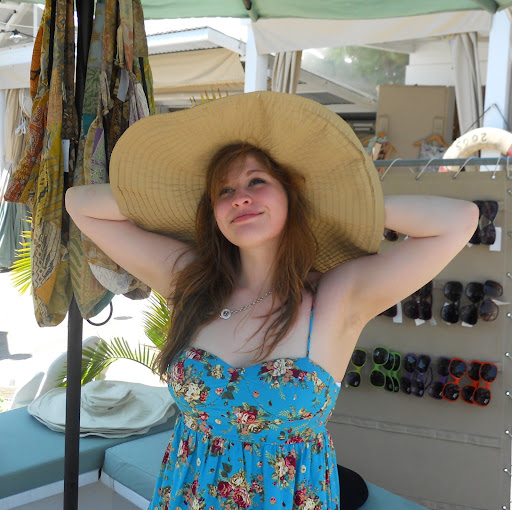 Amanda Miller Photo 21