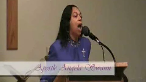 Angela Swann Photo 30