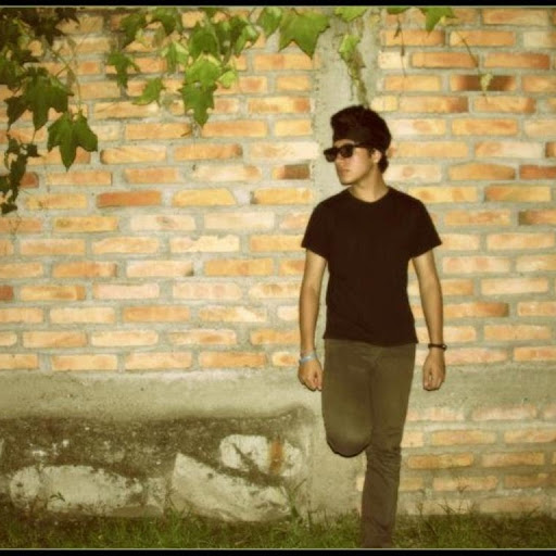 Edwin Paredes Photo 14
