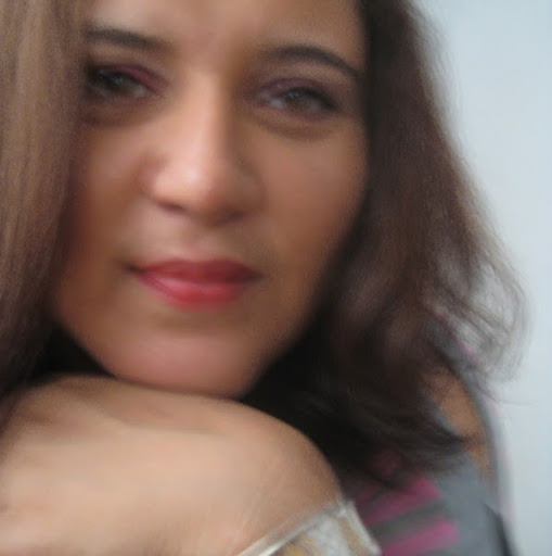 Lisa Cruz Photo 7