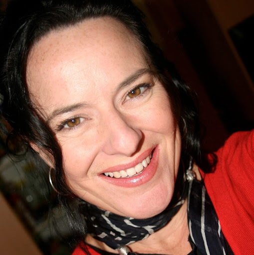 Michelle Miles Photo 15