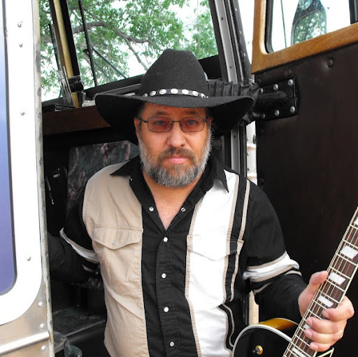 Hal Collins Photo 11