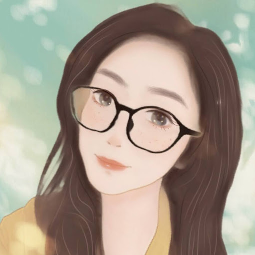 Holly Wu Photo 11