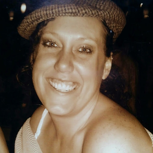 Lindsay Preston Photo 11