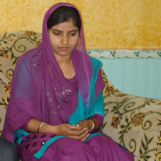 Sharanjit Kaur Photo 16