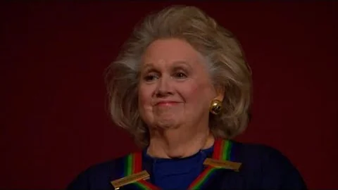 Barbara Close Photo 20