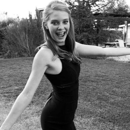 Jenna Walton Photo 9
