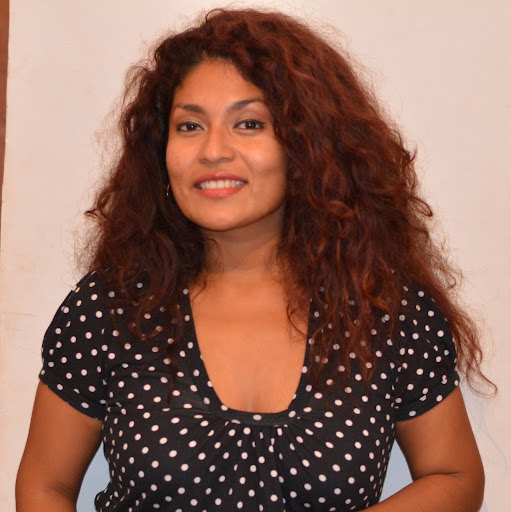 Maria Samaniego Photo 10