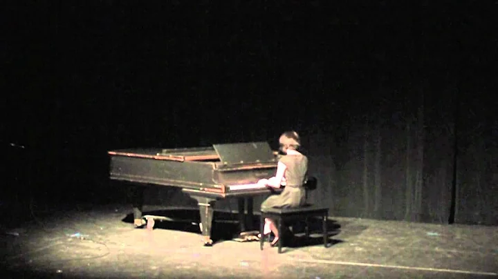 Esther Chang Photo 34