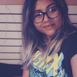 Yesenia Mora Photo 11