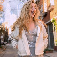Emily Hubbard Photo 4