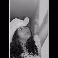 Jessica Hiles Photo 5