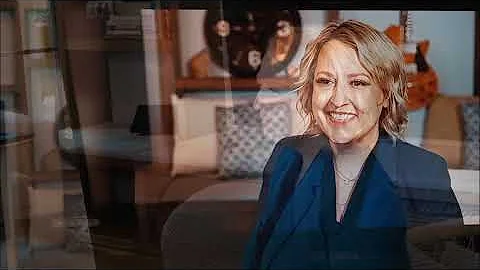 Christine Marvin Photo 23
