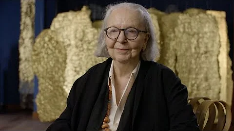 Olga Amaral Photo 4