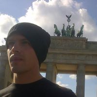 Alejandro Taylor Photo 7