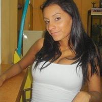 Flavia Castro Photo 3